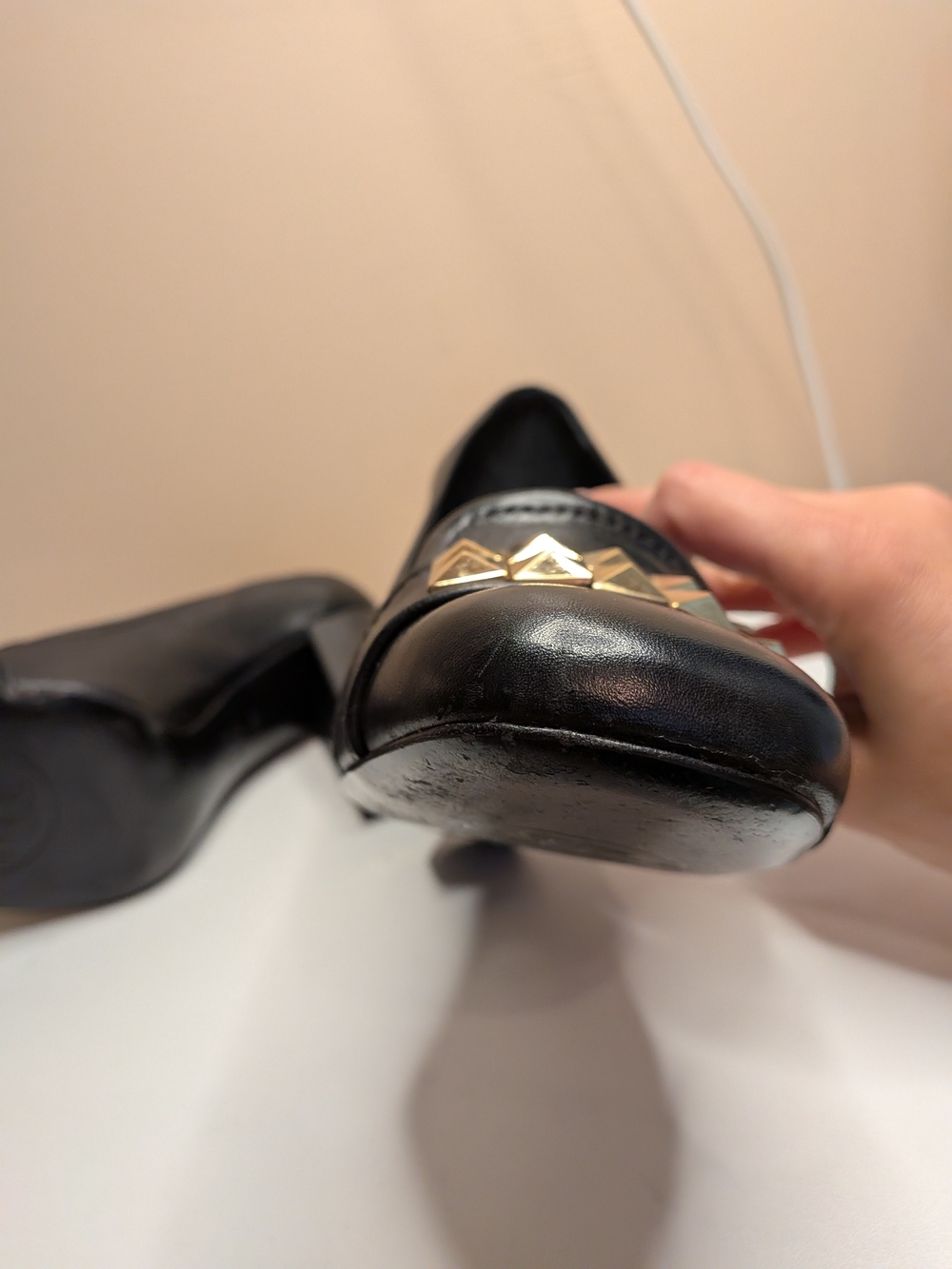 Tory Burch Black Leather Gold Stud Block Heel Pumps Size 7 - Picture 8 of 14